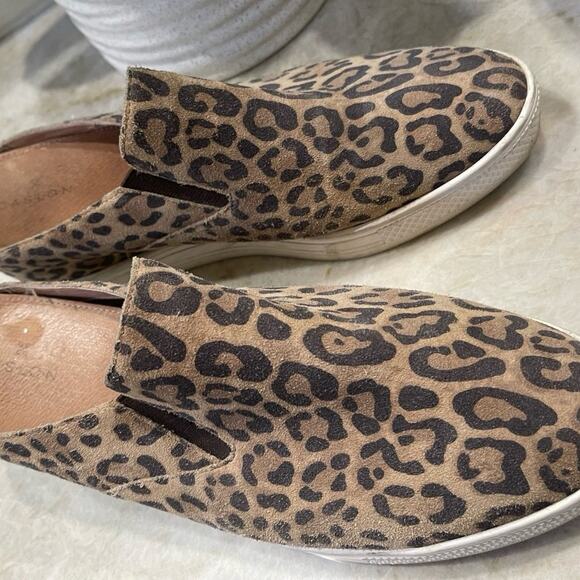 Caslon cheetah leopard slip on platform sneakers Sz 9-1/2 - Picture 1 of 11